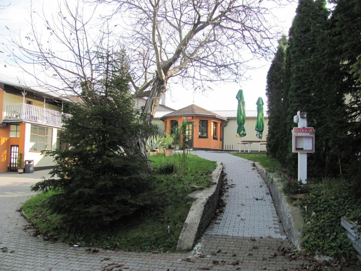 Penzion Muraty Vřesina Exteriér fotografie